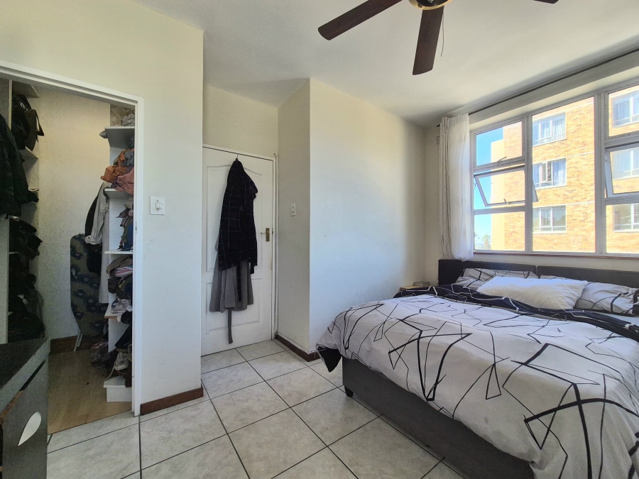 2 Bedroom Property for Sale in Wynberg Western Cape